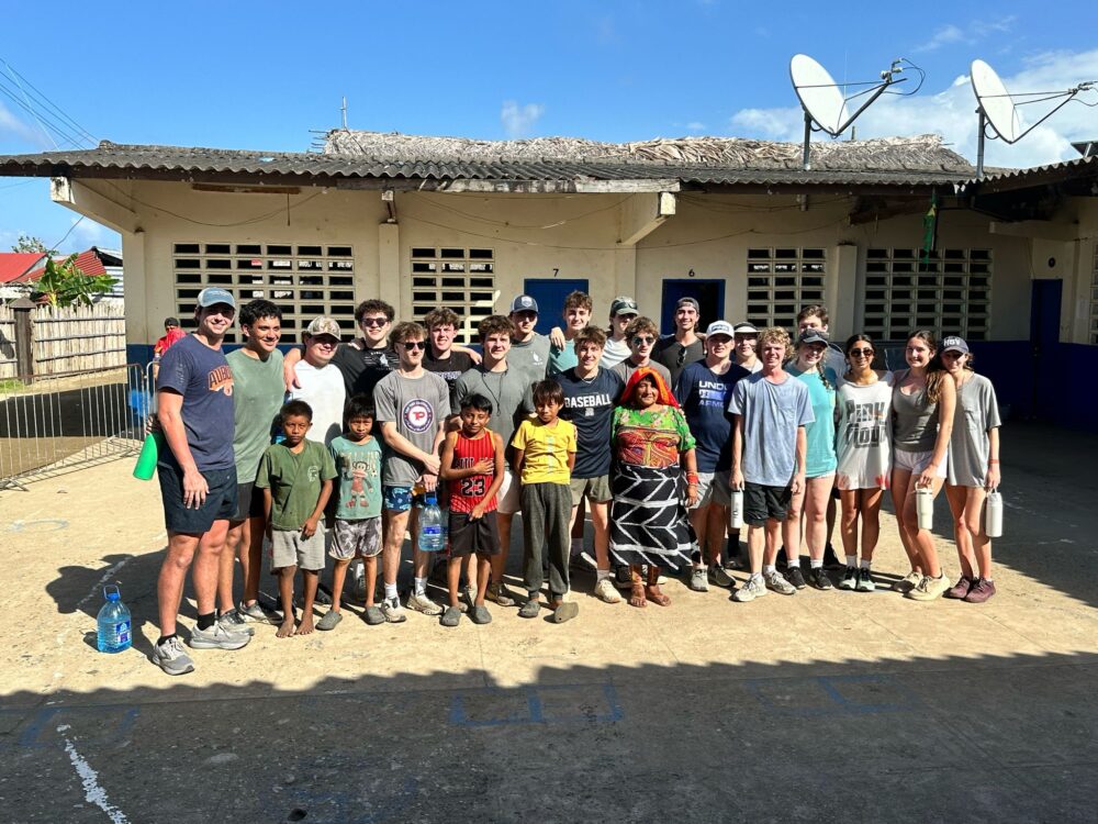 students with Guna Yala native american heritage